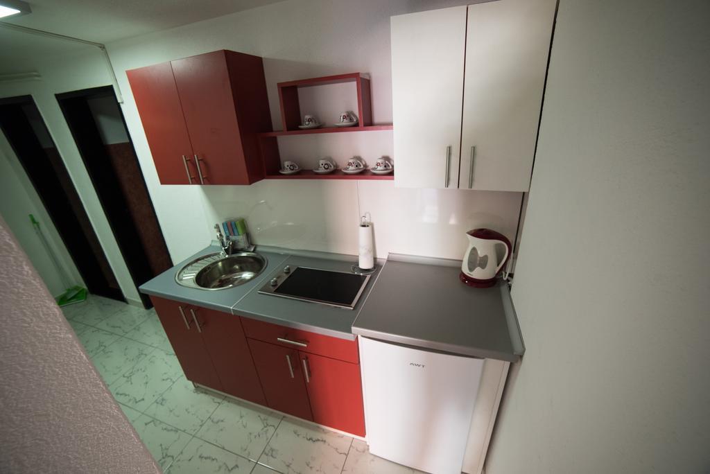 Apartman Hitno Тузла Екстер'єр фото